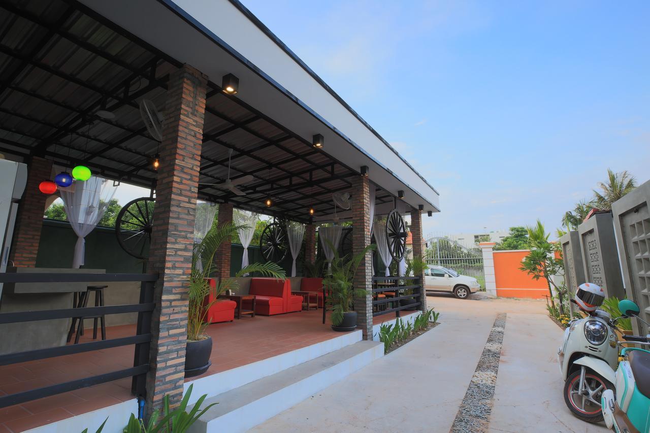 Отель Sakun Angkor Boutique Сиемрип Экстерьер фото