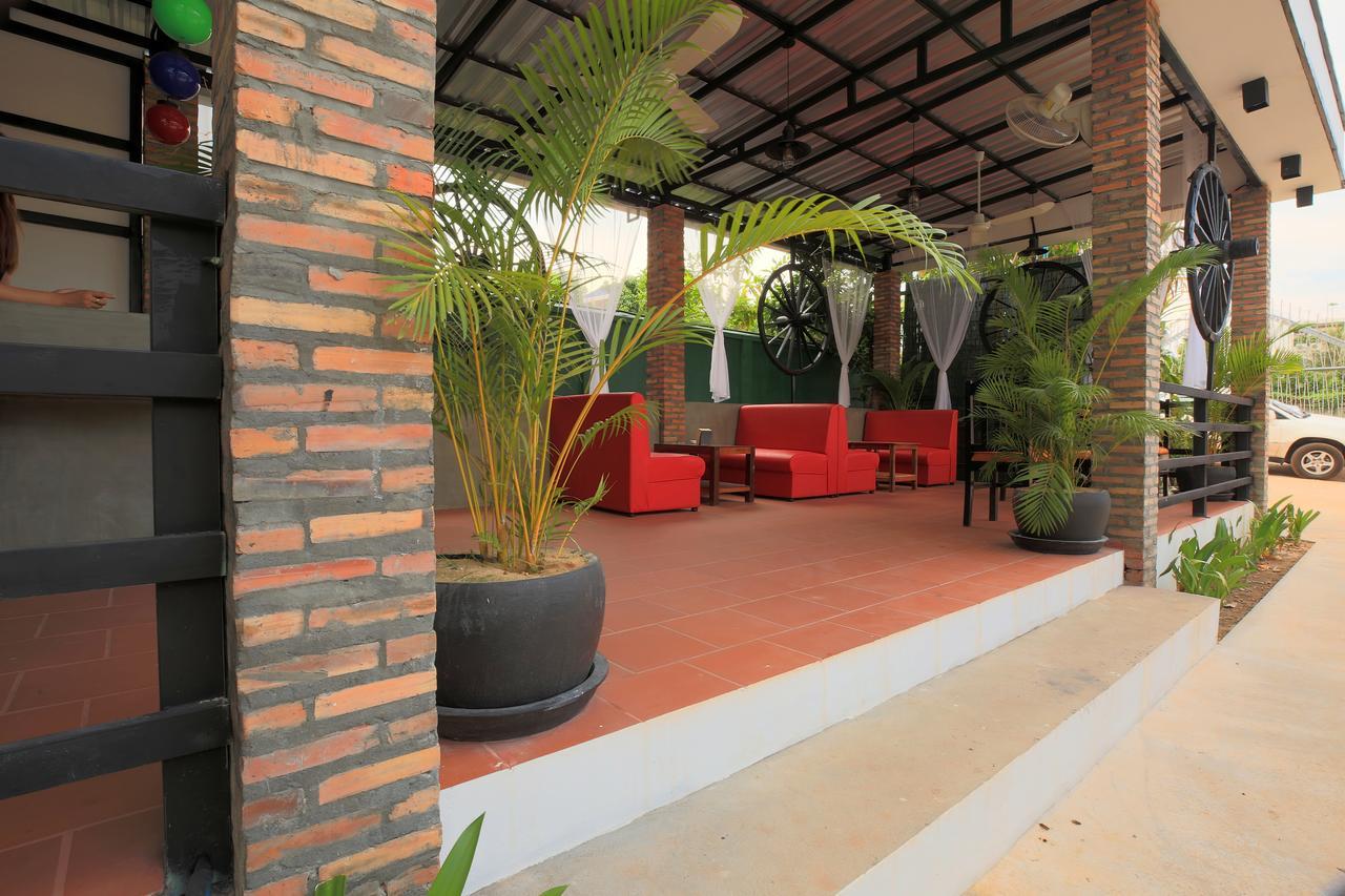 Отель Sakun Angkor Boutique Сиемрип Экстерьер фото