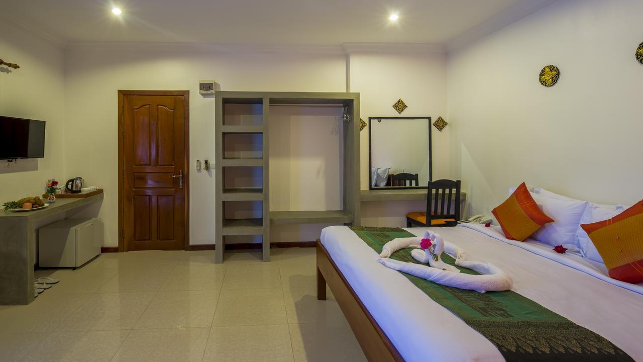Отель Sakun Angkor Boutique Сиемрип Экстерьер фото